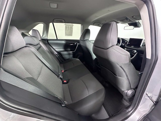 Used 2024 Toyota RAV4 XLE AWD/4WD image 25