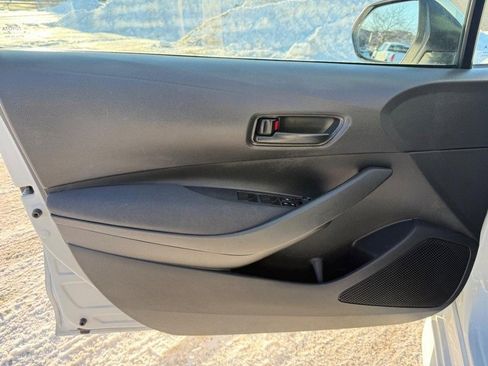 Used 2024 Toyota Corolla LE image 19