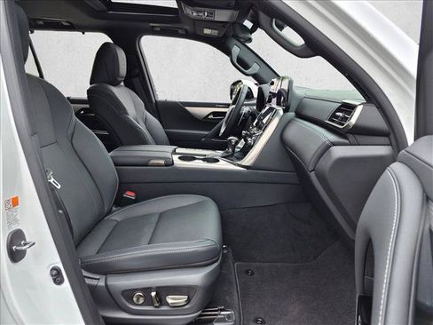 Used 2026 Lexus LX 600 F Sport AWD/4WD image 22