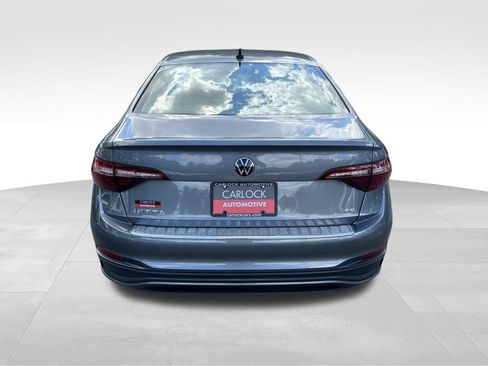Used 2024 Volkswagen Jetta SE FWD image 7