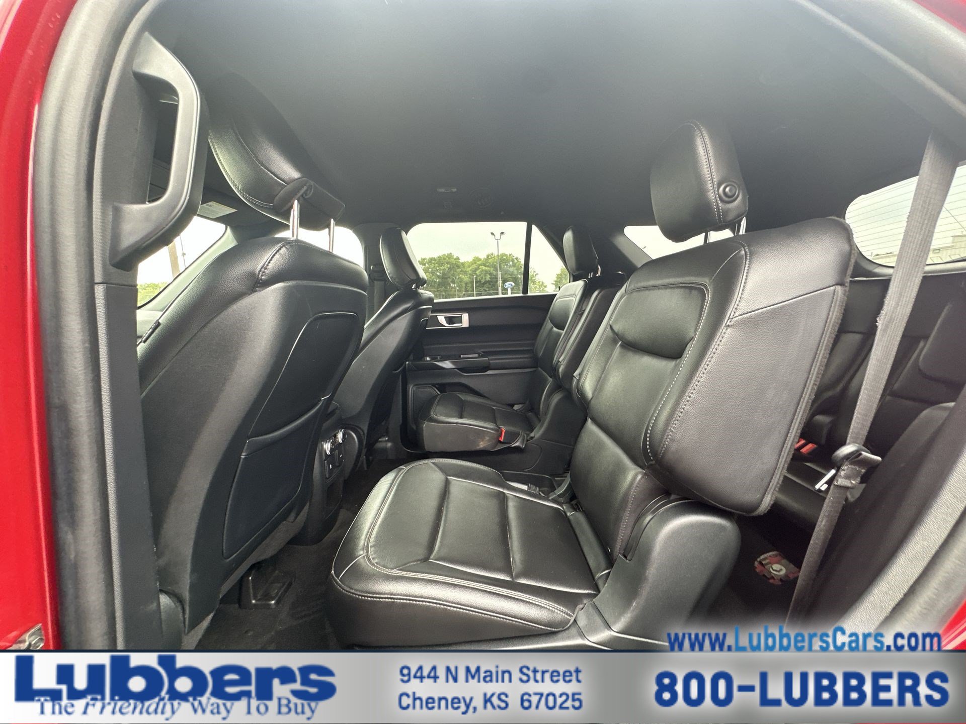 Used 2020 Ford Explorer XLT w/ Equipment Group 202A AWD/4WD image 19