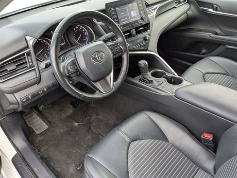Used 2024 Toyota Camry SE image 17