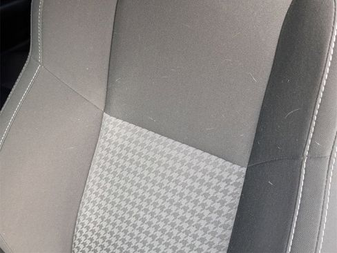 Used 2021 Dodge Challenger R/T w/ Blacktop Package image 9