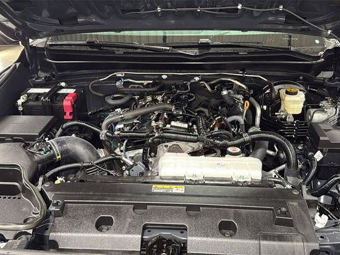 Certified 2024 Toyota Tacoma SR image 25