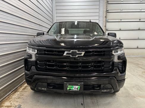 Used 2022 Chevrolet Silverado 1500 RST w/ Z71 Off-Road Package AWD/4WD image 2