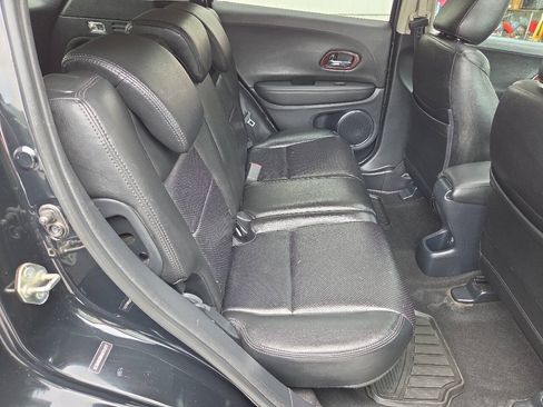 Used 2017 Honda HR-V EX image 13