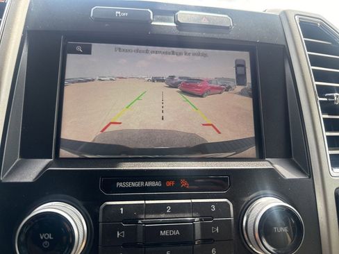 Used 2015 Ford F150 Lariat w/ Equipment Group 502A Luxury RWD image 38