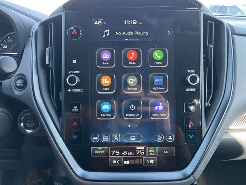 Certified 2025 Subaru Crosstrek 2.5i Limited w/ Crosstrek Mirror Package image 17