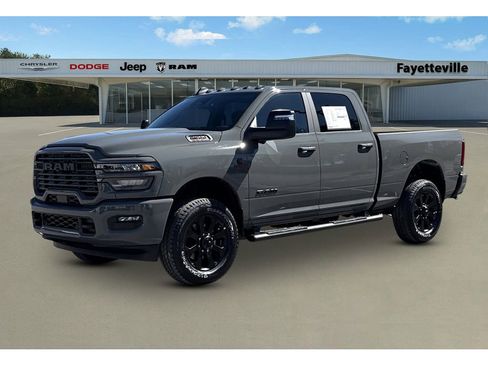 New 2026 RAM 2500 Big Horn AWD/4WD image 7