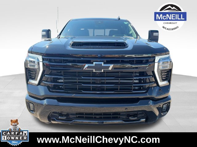 Used 2024 Chevrolet Silverado 2500 LTZ w/ LTZ Plus Package AWD/4WD image 2