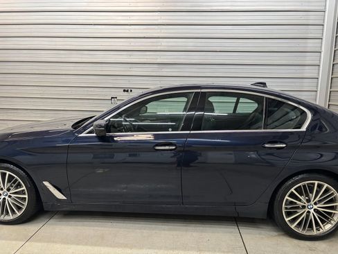 Used 2017 BMW 530i xDrive AWD/4WD image 7