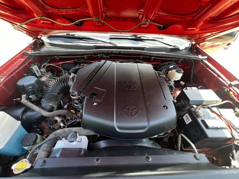 Used 2015 Toyota Tacoma 4x4 Access Cab V6 w/ SR5 Package image 23