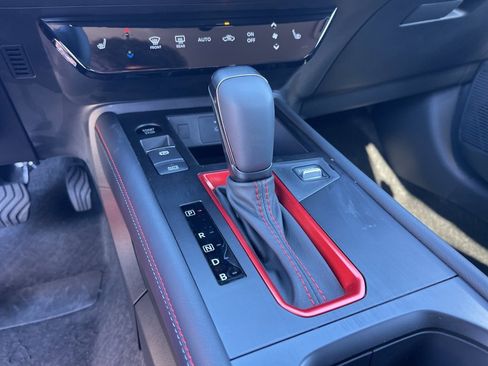 New 2026 Nissan Kicks SR w/ Cold Weather Package image 13