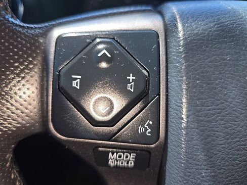 Used 2020 Toyota Tacoma TRD Off-Road w/ Technology Package AWD/4WD image 24