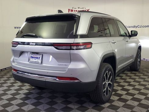 New 2025 Jeep Grand Cherokee Limited AWD/4WD image 3