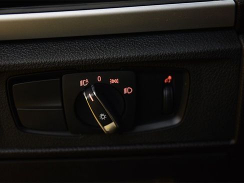 Used 2016 BMW 228i Convertible image 13