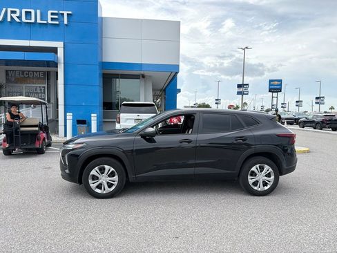 Used 2024 Chevrolet Trax LS FWD image 10