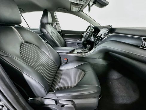 Used 2023 Toyota Camry SE FWD image 29