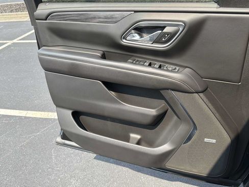 Used 2021 GMC Yukon SLT w/ SLT Luxury Plus Package RWD image 18