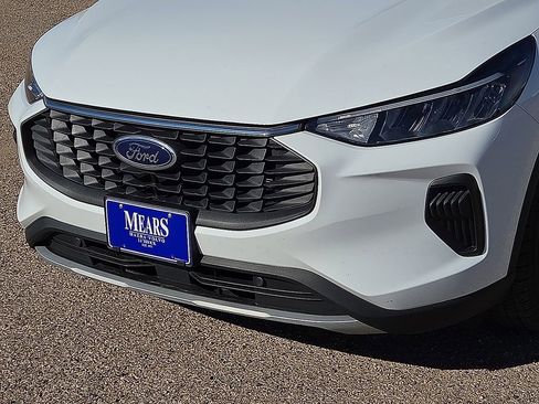 Used 2023 Ford Escape Active image 10