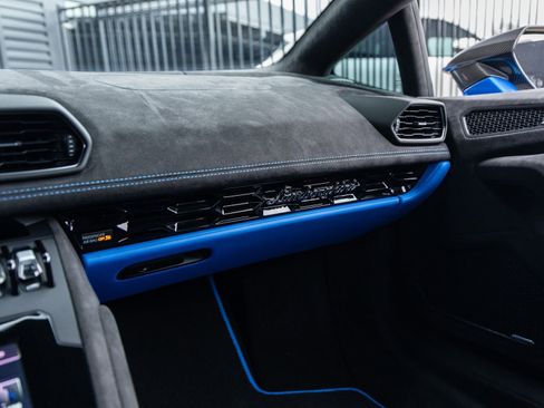 Used 2023 Lamborghini Huracan Tecnica image 39