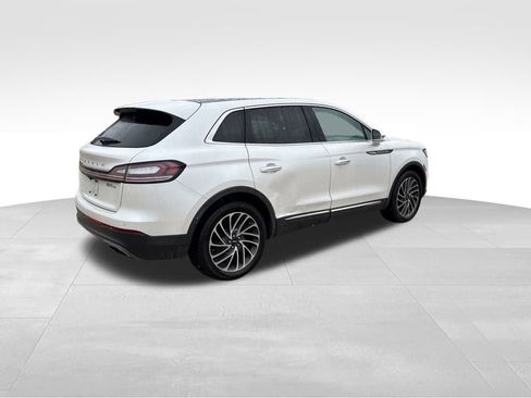 Used 2019 Lincoln Nautilus Reserve w/ Driver Assistance Package image 4