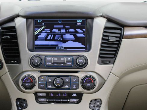 Used 2019 GMC Yukon XL Denali w/ Denali Ultimate Package AWD/4WD image 60