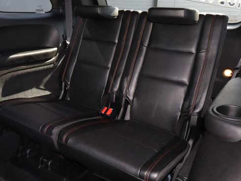 Used 2025 Dodge Durango GT AWD/4WD image 9