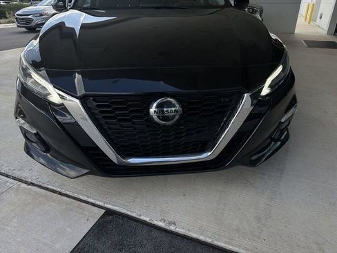 Used 2021 Nissan Altima 2.5 SL FWD image 15