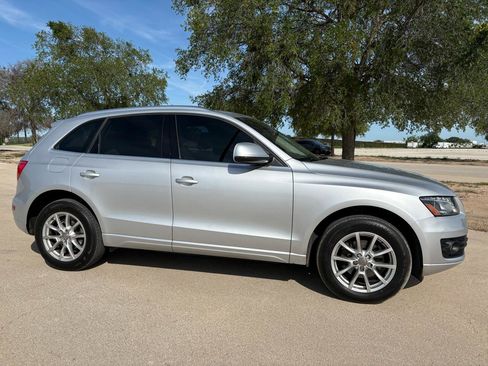 Used 2011 Audi Q5 2.0T Premium Plus AWD/4WD image 29