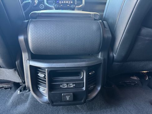Used 2019 RAM 1500 Laramie AWD/4WD image 30