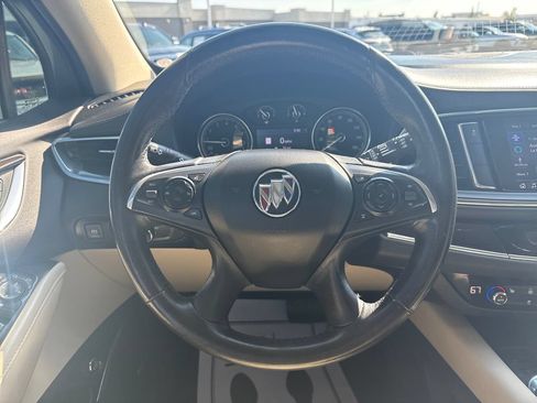 Used 2020 Buick Enclave Essence w/ Sound and Sites Package FWD image 17