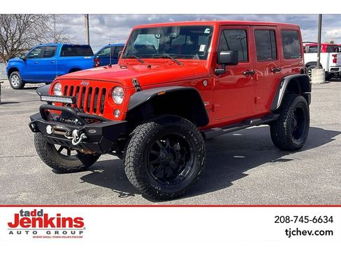 Used 2015 Jeep Wrangler Unlimited Sahara w/ Dual Top Group AWD/4WD image 1