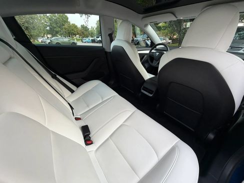 Used 2021 Tesla Model 3 Long Range AWD/4WD image 21