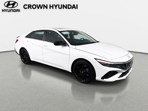 New 2026 Hyundai Elantra SEL Sport Premium FWD image 3