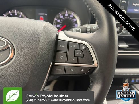 Used 2022 Toyota Highlander LE AWD/4WD image 31