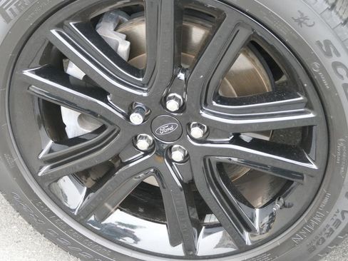 Used 2023 Ford Edge ST-Line AWD/4WD image 12