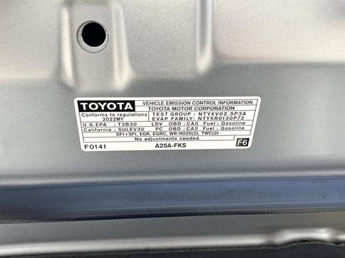 Used 2022 Toyota Camry SE image 39