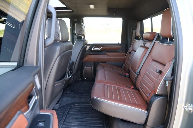 Used 2025 GMC Sierra 2500 Denali Ultimate AWD/4WD image 11
