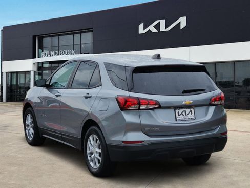 Used 2024 Chevrolet Equinox LS w/ LS Convenience Package FWD image 5