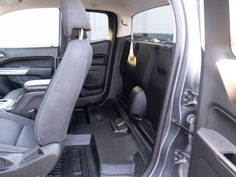 Used 2021 Chevrolet Colorado LT w/ Fleet Safety Package image 14