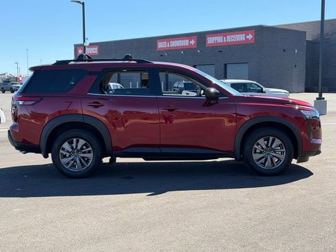 New 2026 Nissan Pathfinder SV image 7