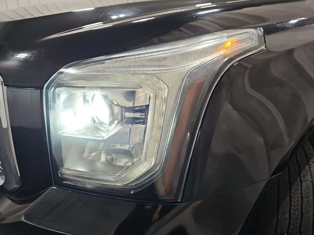 Used 2017 GMC Yukon Denali w/ Open Road Package AWD/4WD image 67