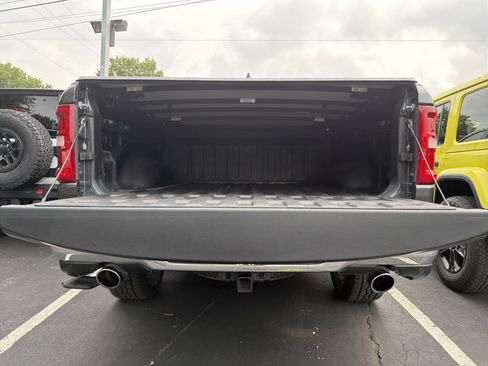 Certified 2025 RAM 1500 Laramie AWD/4WD image 9