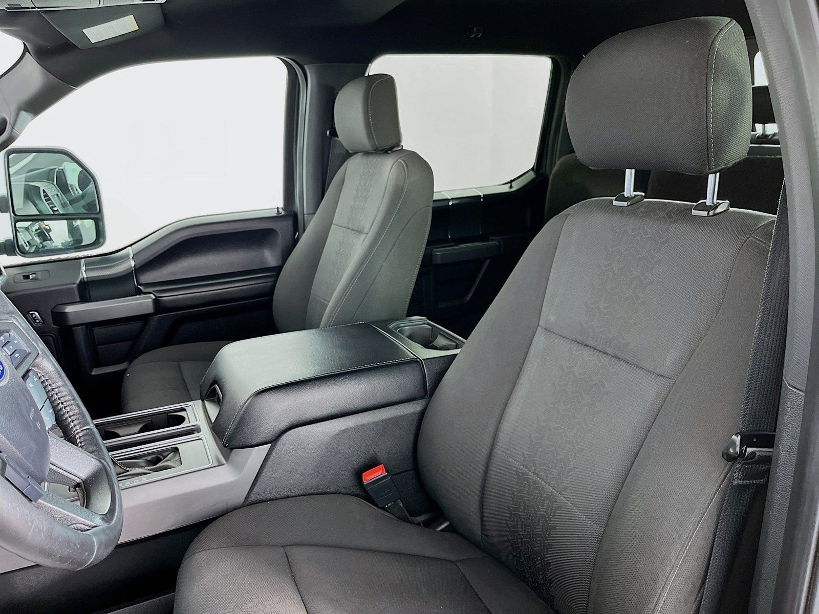 Used 2019 Ford F150 XLT w/ Equipment Group 302A Luxury AWD/4WD image 27