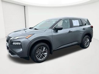 Used 2023 Nissan Rogue S AWD/4WD video 1