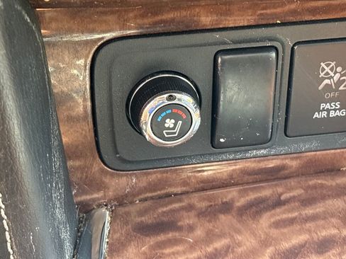 Used 2018 Nissan Armada Platinum w/ Captain Seat Package AWD/4WD image 22