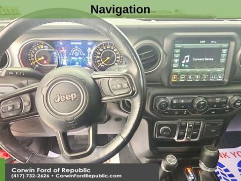 Used 2021 Jeep Gladiator Sport AWD/4WD image 13