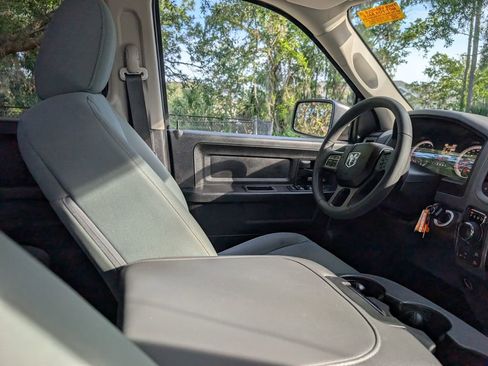 Used 2019 RAM 1500 Express w/ Express Value Package AWD/4WD image 15