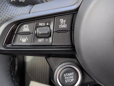 New 2026 Alfa Romeo Giulia w/ Driving Assist Package RWD image 24